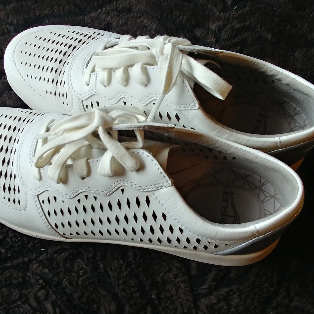Dansko sneakers size 38